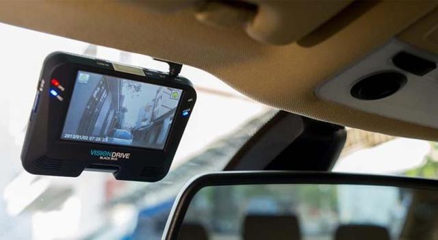 Đề xuất xe ô tô cá nhân phải lắp camera giám sát hành trình
