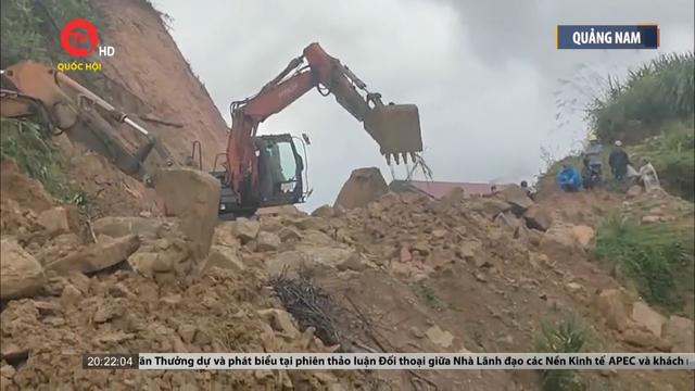 Cụm tin mưa lũ: Sạt lở chia cắt nhiều hộ dân ở Quảng Nam 