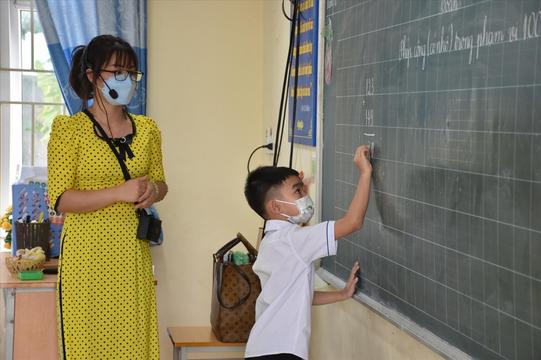 Hà Nội bổ sung hơn 3.000 giáo viên
