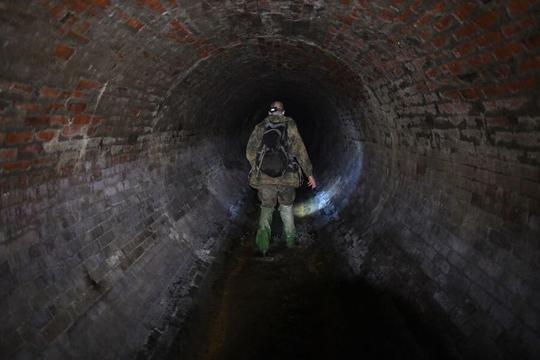 Tìm thấy thi thể 8 người gặp nạn khi tham quan cống ngầm ở Moscow
