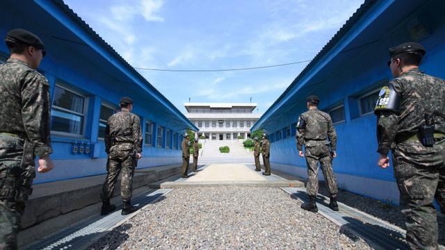 Triều Tiên tuyên bố đình chỉ thỏa thuận quân sự với Hàn Quốc, sẽ đưa vũ khí tới biên giới
