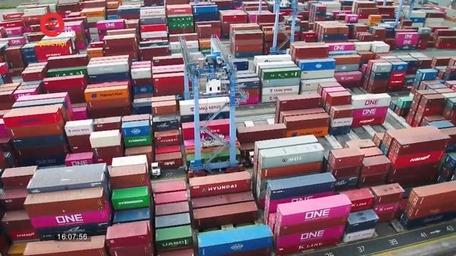 Tồn gần 5.000 container hàng ở cảng biển TPHCM