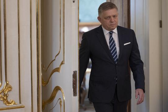 Tân Thủ tướng Slovakia thông báo dừng viện trợ quân sự cho Ukraine
