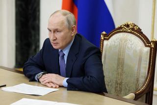 Tổng thống Nga Putin yêu cầu nhanh chóng hạ nhiệt giá xăng dầu
