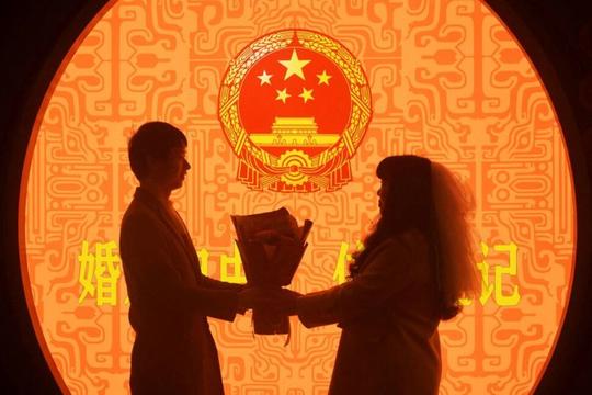 Địa phương Trung Quốc thưởng tiền cho cô dâu dưới 25 tuổi
