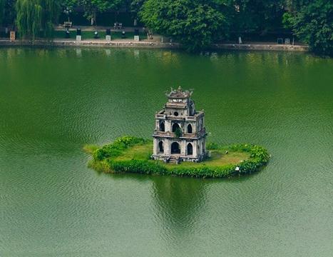 Hồ Hoàn Kiếm - Trái tim linh thiêng của Thủ đô