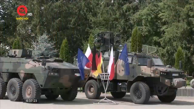Đức và Ba Lan bàn về trung tâm sửa chữa xe tăng Leopard