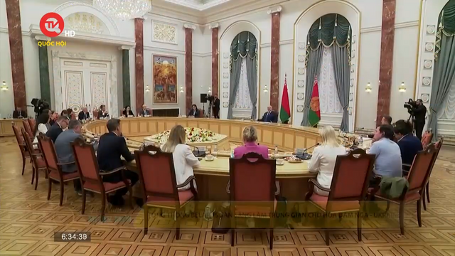 Tổng thống Belarus sẵn sàng làm trung gian cho hòa đàm Nga - Ukraine