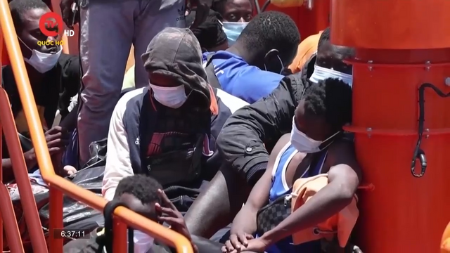 Tây Ban Nha giải cứu 86 người vượt biên trái phép gần quần đảo Canary  