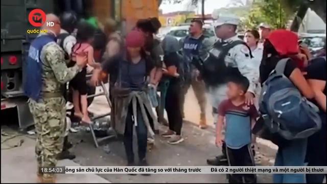 Giải cứu hơn 200 người di cư trong thùng xe tải tại Mexico