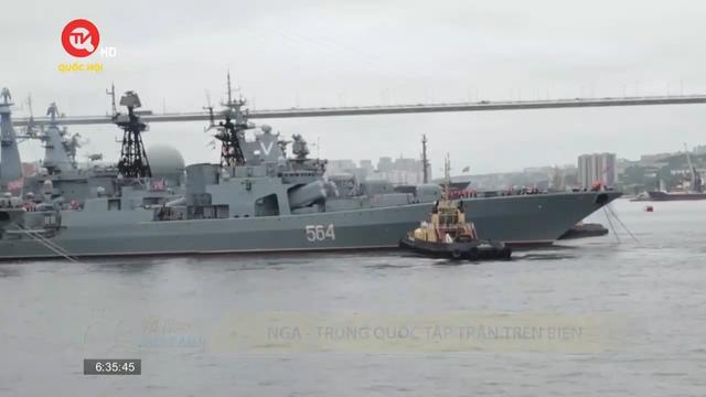 Nga - Trung Quốc tập trận trên biển