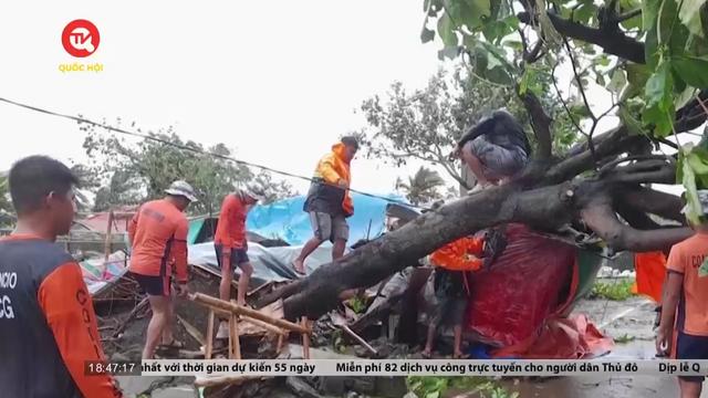 Hàng ngàn người dân Philippines mất điện do bão Doksuri