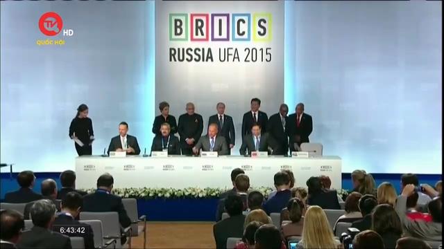 Ngân hàng phát triển của khối BRICS chịu nhiều áp lực