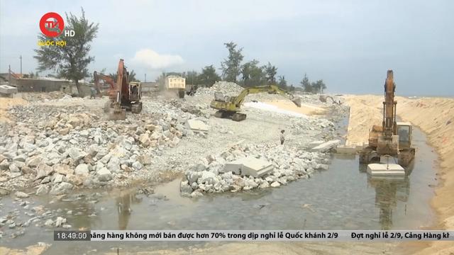 Thừa - Thiên Huế: Nan giải ứng phó sạt lở bờ biển