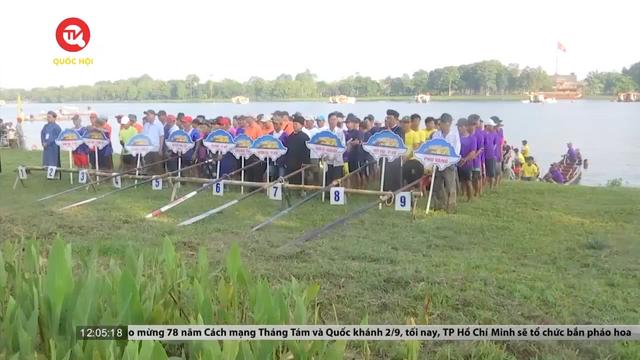 Hội đua ghe thuyền thống trên sông Hương 