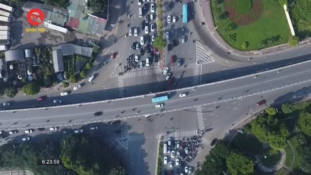 Alo cử tri: Mới thông xe, nhiều tài xế đã lo nút giao cầu Vĩnh Tuy 2, Hà Nội quá tải