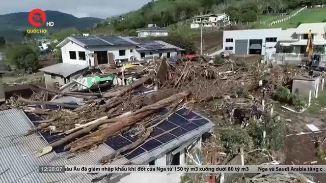 Hàng chục người thiệt mạng và mất tích do bão tại Brazil