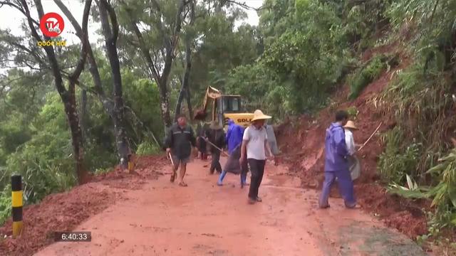Trung Quốc sơ tán hàng ngàn người dân do mưa lũ
