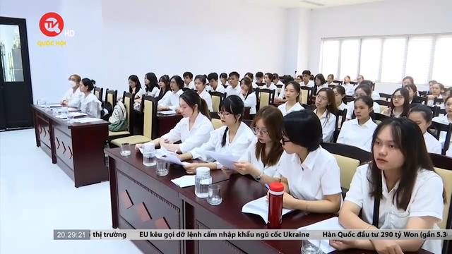 Diễn đàn Kinh tế Xã hội Việt Nam 2023 - Lớp ngoại khóa đặc biệt của sinh viên Kinh tế