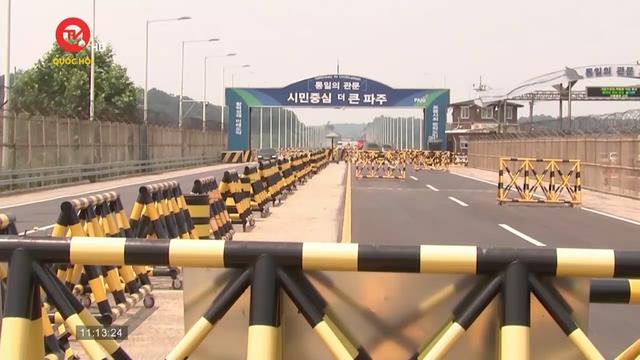 Binh sĩ Mỹ được Triều Tiên thả đang trên đường trở về nước