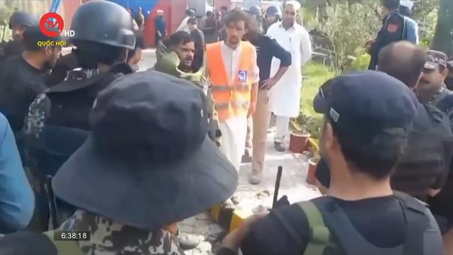 Đánh bom liên hoàn tại Pakistan, hơn 100 người thương vong