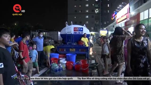 Bất ngờ bị cắt nước, hàng nghìn cư dân tại Hà Nội trở tay không kịp 