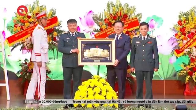 Chủ tịch Quốc hội Vương Đình Huệ dự lễ kỷ niệm 60 năm ngày truyền thống Quân chủng Phòng không - Không quân