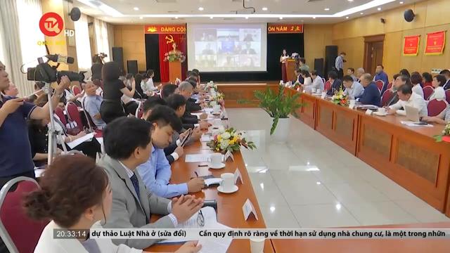 Tăng cường hỗ trợ pháp lý cho người Việt Nam ở nước ngoài 