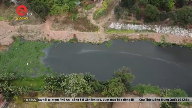 Người dân Hà Nội lo lắng vì nước thải từ sông Nhuệ chảy ngược ra sông Hồng 