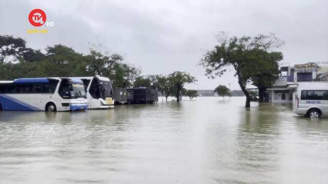 Cập nhật tình hình lũ lụt, sạt lở tại các tỉnh miền Trung
