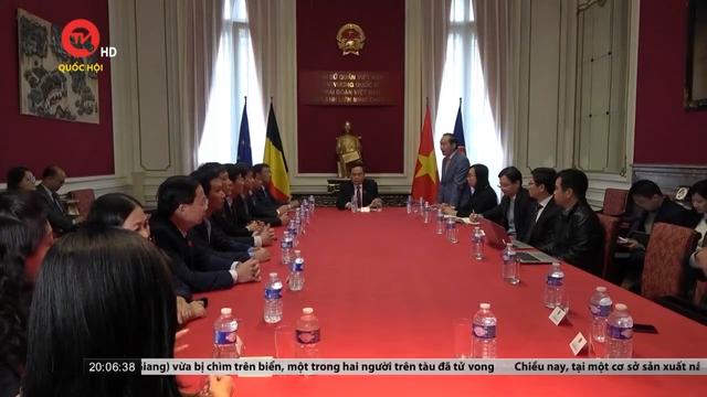 Phó Chủ tịch Thường trực Quốc hội thăm Đại sứ quán Việt Nam tại Bỉ
