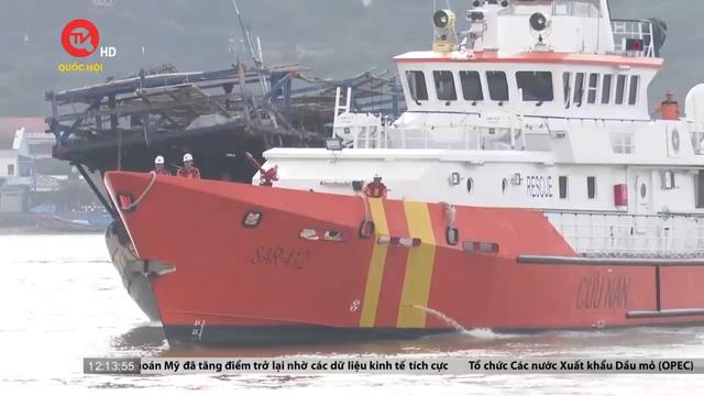 39 ngư dân tàu cá Quảng Ngãi đã được đưa về bờ an toàn
