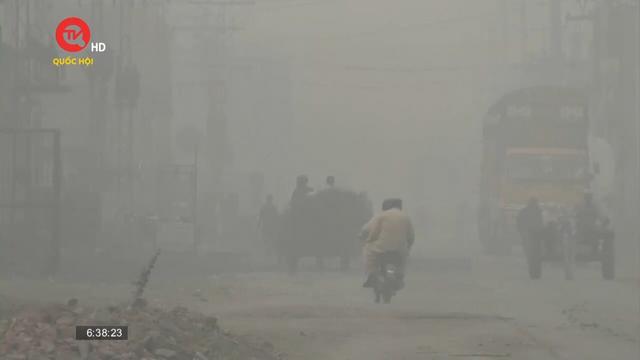 Pakistan đóng cửa trường học do ô nhiễm không khí