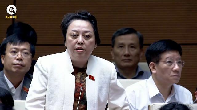 Đại biểu Phạm Khánh Phong Lan tranh luận với Bộ trưởng Bộ Y tế 