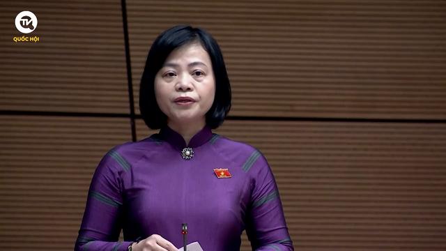 Đại biểu Nguyễn Thanh Cầm tranh luận với Bộ trưởng Bộ LĐTBXH
