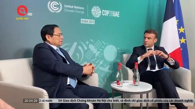 Thủ tướng Phạm Minh Chính gặp Tổng thống Pháp Emmanuel Macron