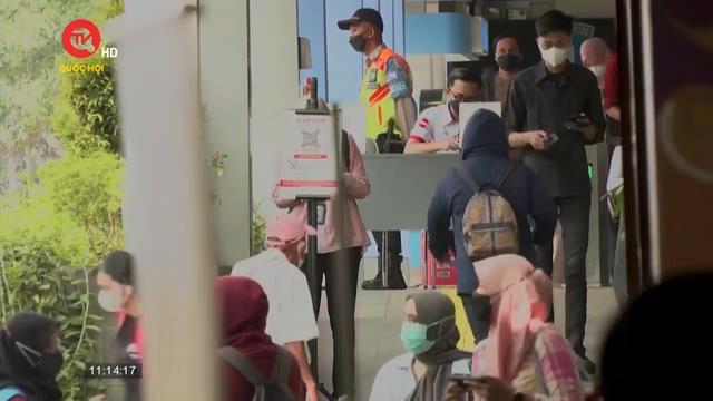 Bệnh viêm phổi bùng phát ở Jakarta, Indonesia hối thúc người dân đeo khẩu trang