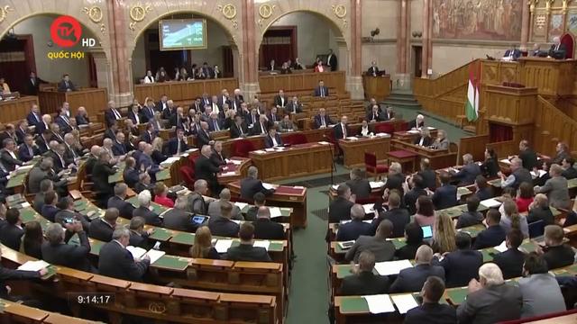 Quốc hội Hungary thông qua luật về chủ quyền quốc gia