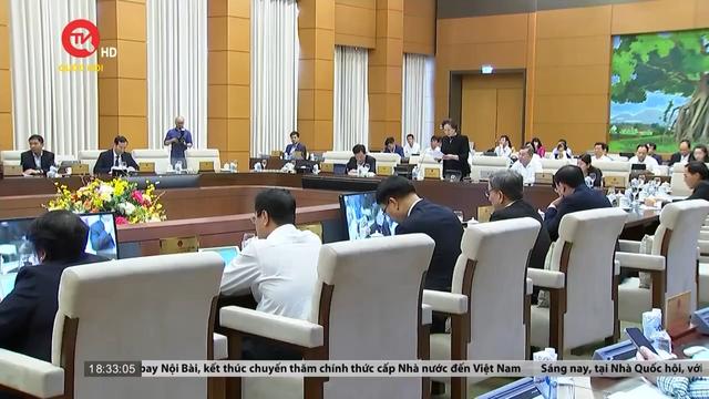 Thông qua nghị quyết thành lập đơn vị hành chính đô thị của Bắc Giang và Thanh Hóa