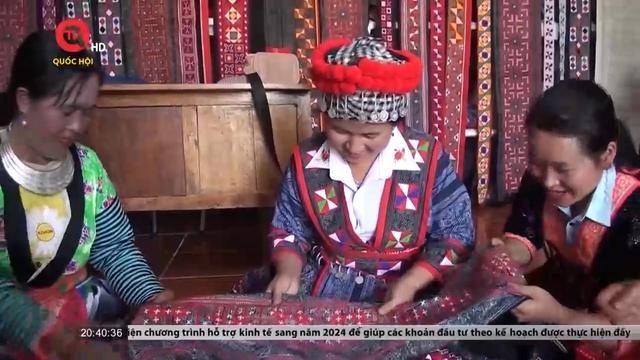 Nét văn hóa trong trang phục truyền thống của dân tộc Mông 