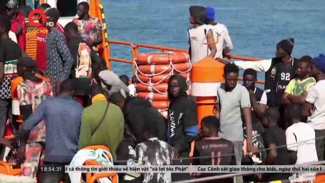 Tây Ban Nha giải cứu hàng chục người di cư