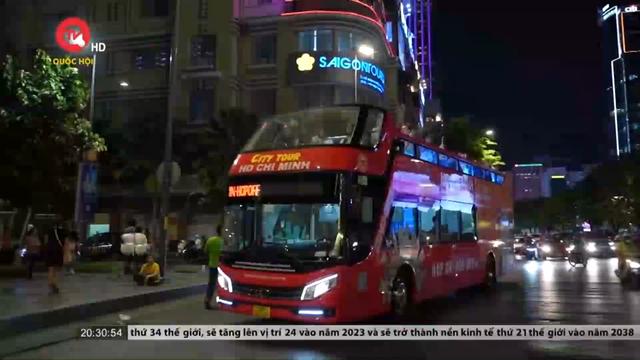 Ngắm Thành phố Hồ Chí Minh về đêm trên xe buýt 2 tầng 