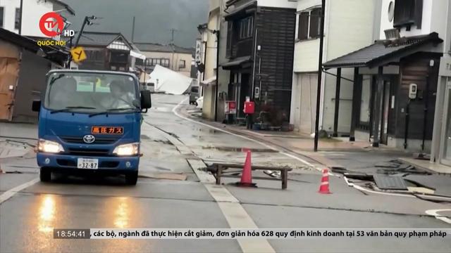 Thời tiết khắc nghiệt cản trở công tác cứu hộ sau động đất tại Nhật Bản 
