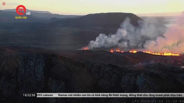 Người dân Iceland gấp rút sơ tán khi núi lửa phun trào