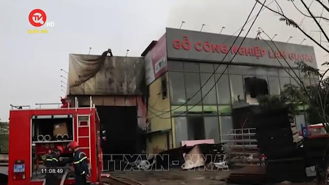 Hà Tĩnh: Cháy lớn tại xưởng gỗ công nghiệp