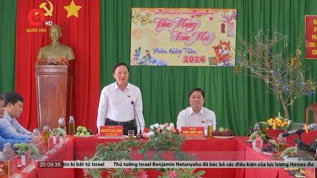 Phó Chủ tịch Quốc hội Nguyễn Khắc Định thăm, tặng quà Tết cho quân và dân tỉnh Ninh Thuận