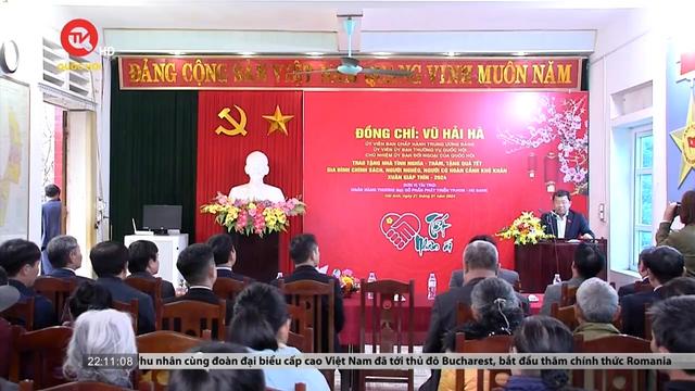 Chủ nhiệm Ủy ban Đối ngoại của Quốc hội thăm, tặng quà Tết cho đối tượng chính sách tại Nam Định 