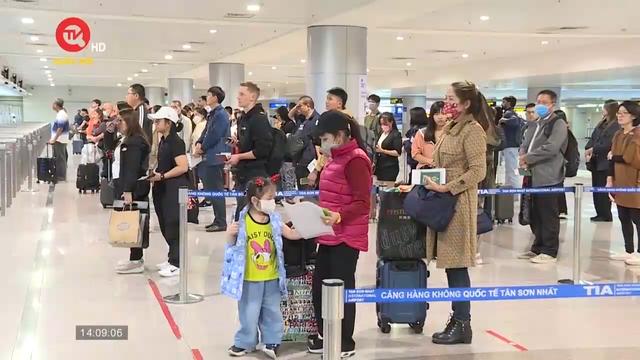 Sân bay Tân Sơn Nhất sẽ tiếp tục quá tải trong dịp Tết Nguyên Đán