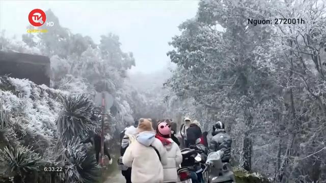 Trên mạng có gì: Ấn tượng hình ảnh băng tuyết tại đỉnh Mẫu Sơn