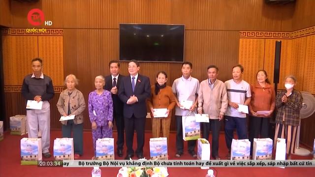Phó Chủ tịch Quốc hội Nguyễn Đức Hải thăm tặng quà tại Quảng Nam, Đà Nẵng 